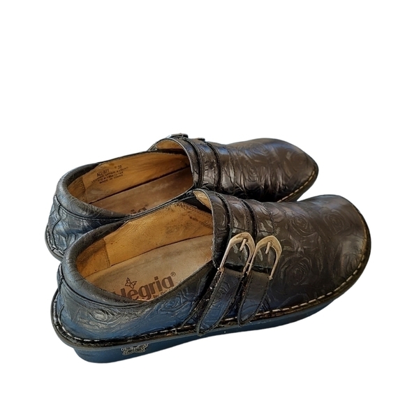 Alegria Alli Slip-On Clog Flat Women's  Size EU 39 US 8.5 Black Embossed Floral - Picture 9 of 14